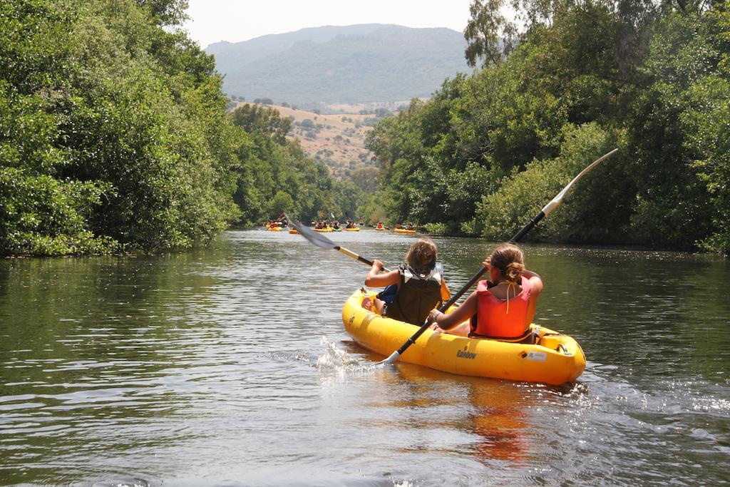 Hostel El Lago, Caceres Хараіс-де-ла-Вера Екстер'єр фото