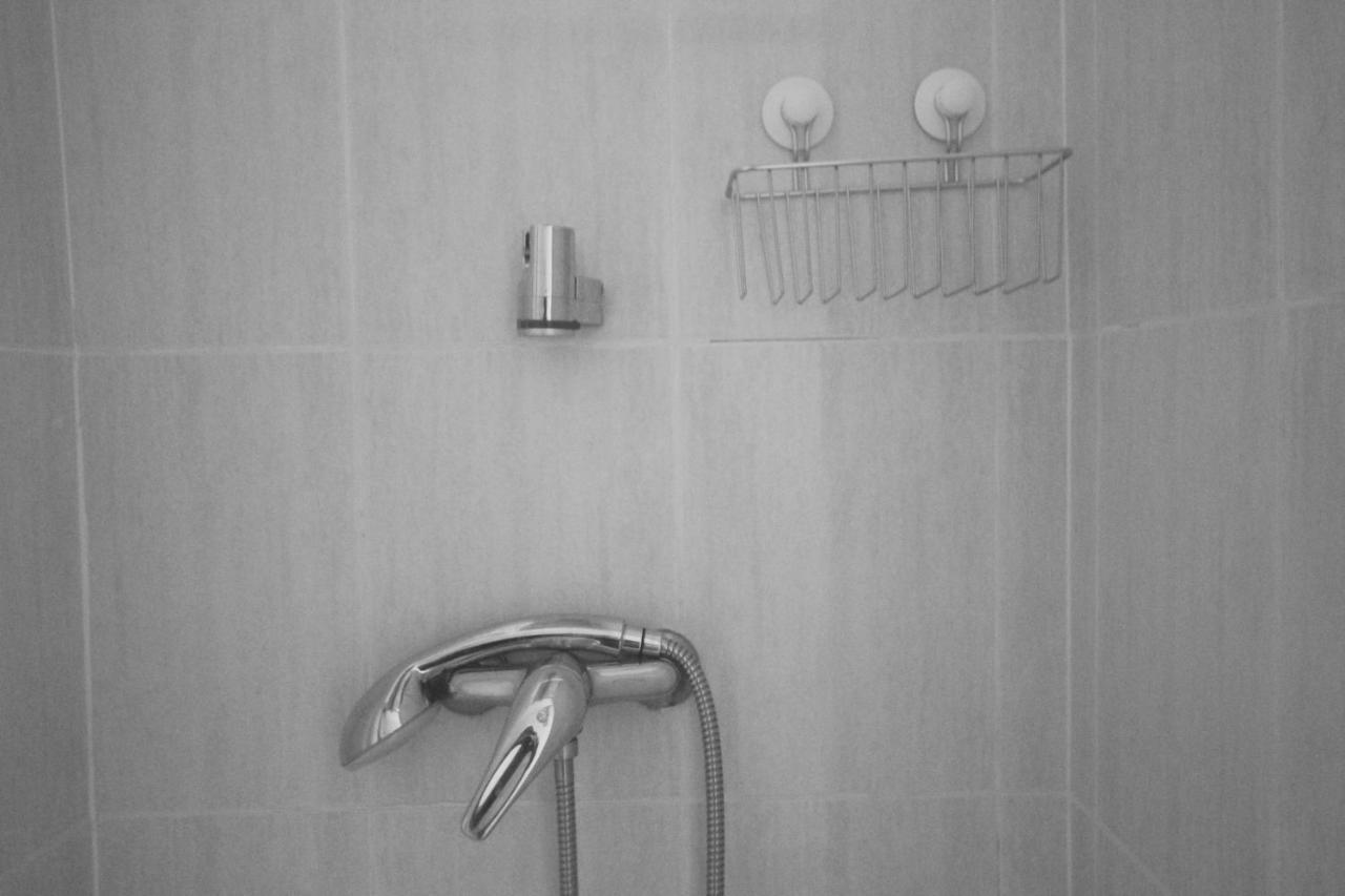 Hostel El Lago, Caceres Хараіс-де-ла-Вера Номер фото